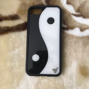 Yin Yang iPhone 6/7/8/SE Wildflower Case